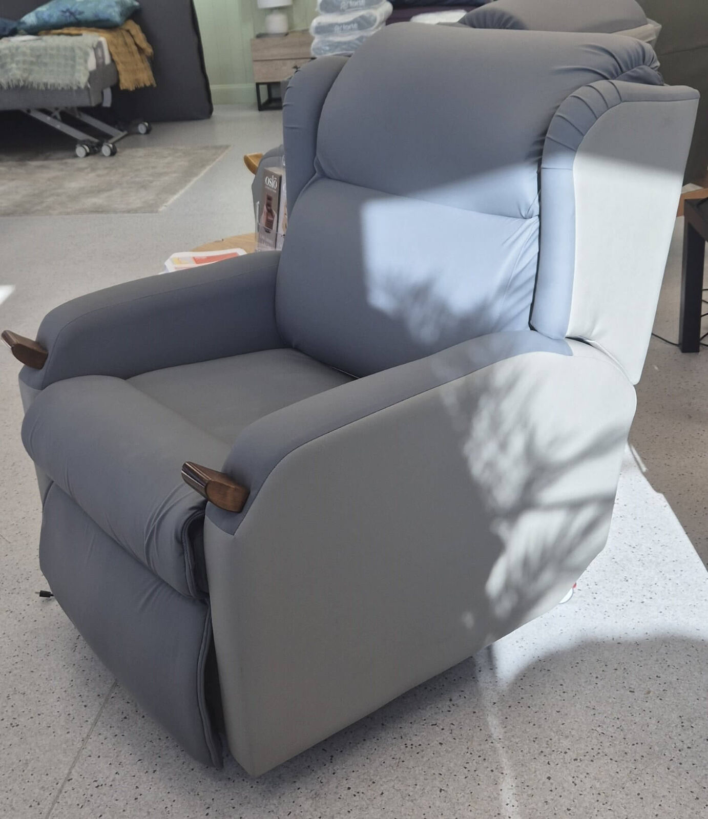 Air Comfort Compact Lift Chair - Small